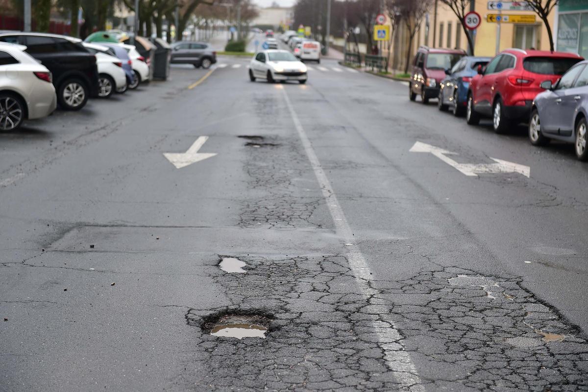 Fotogalería | Baches cada vez más profundos en Plasencia