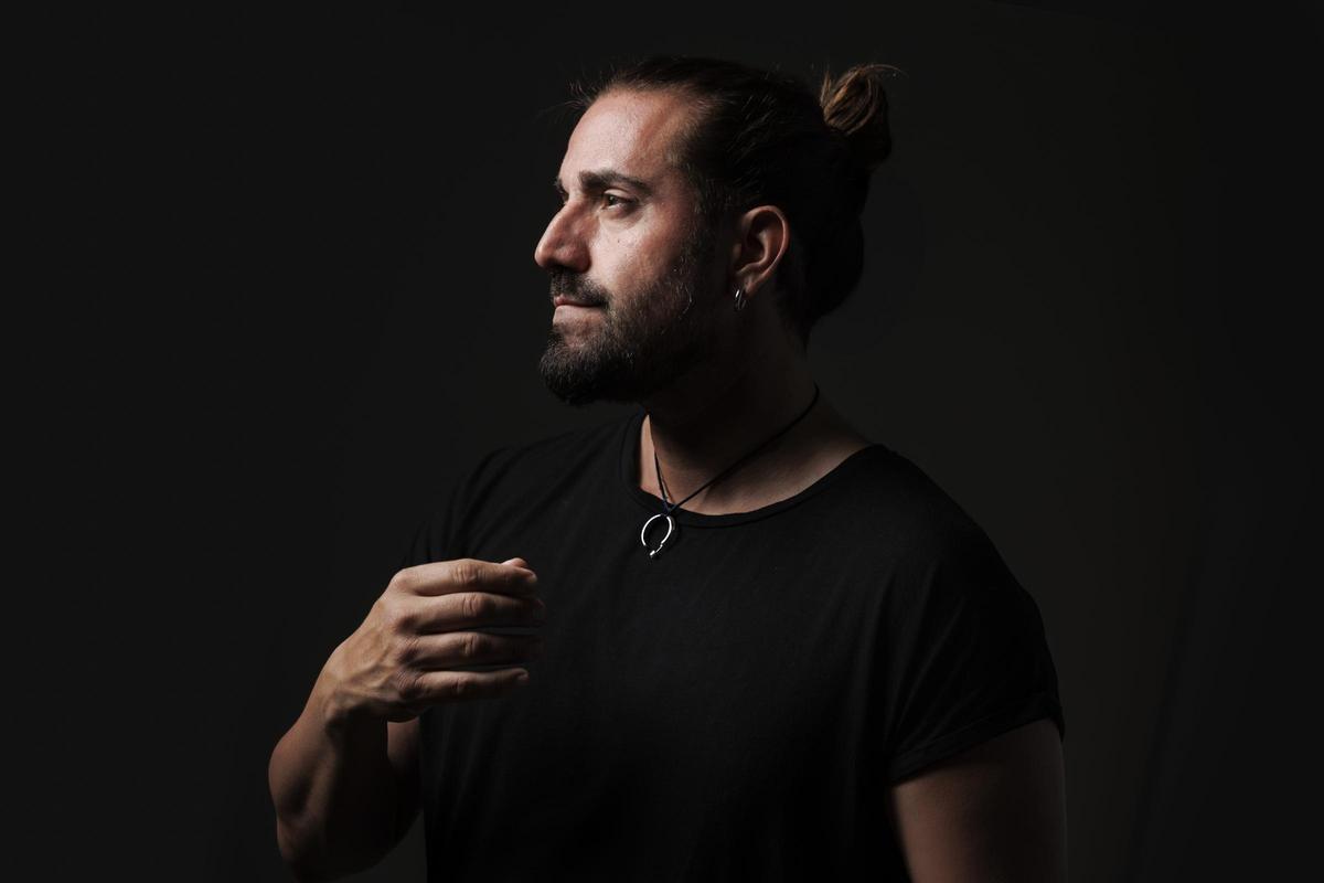 Andrés Suárez en una fotografia promocional.