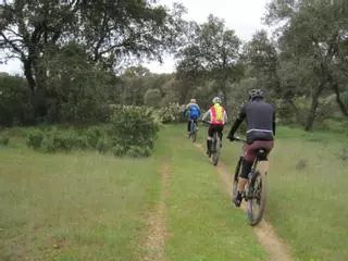 GALERÍA | El "espectácular" sendero de Mózar para BTT