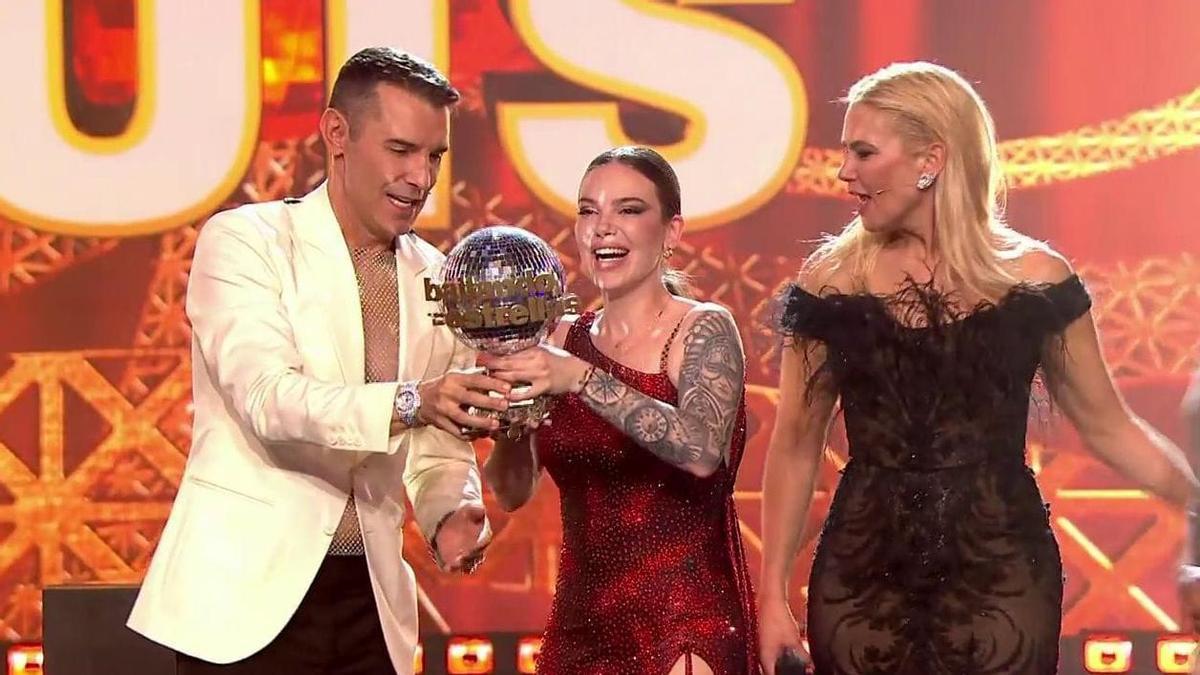 Jesús Vázquez, María Isabel y Valeria Mazza en 'Bailando con las estrellas'