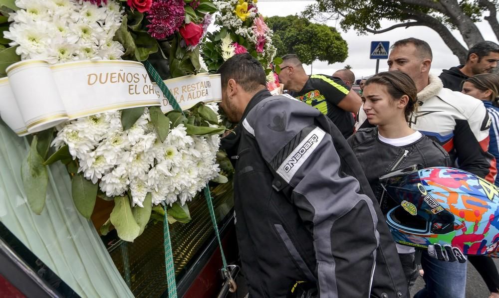 Homenaje de los moteros fallecidos en el accidente de Mogán