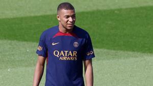 Mbappé, entrenando con el PSG