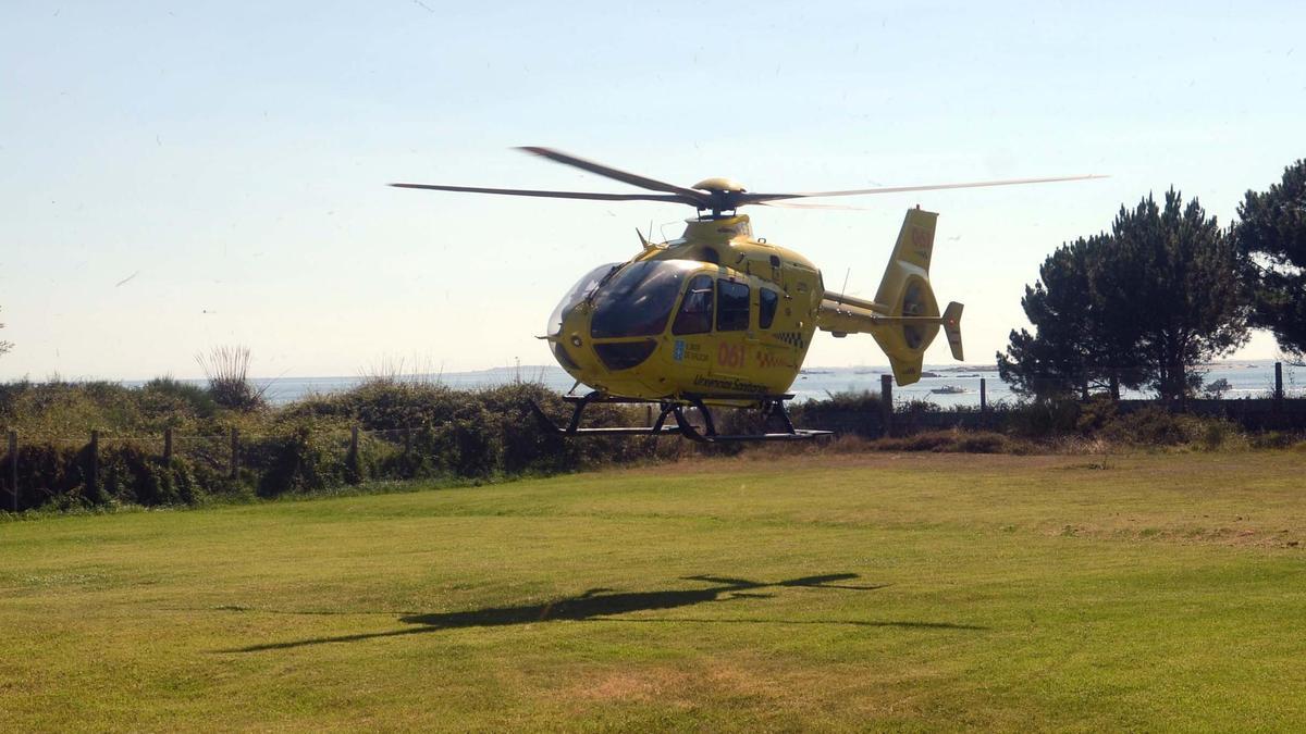 El menor tuvo que ser trasladado al hospital en un helicóptero sanitario.