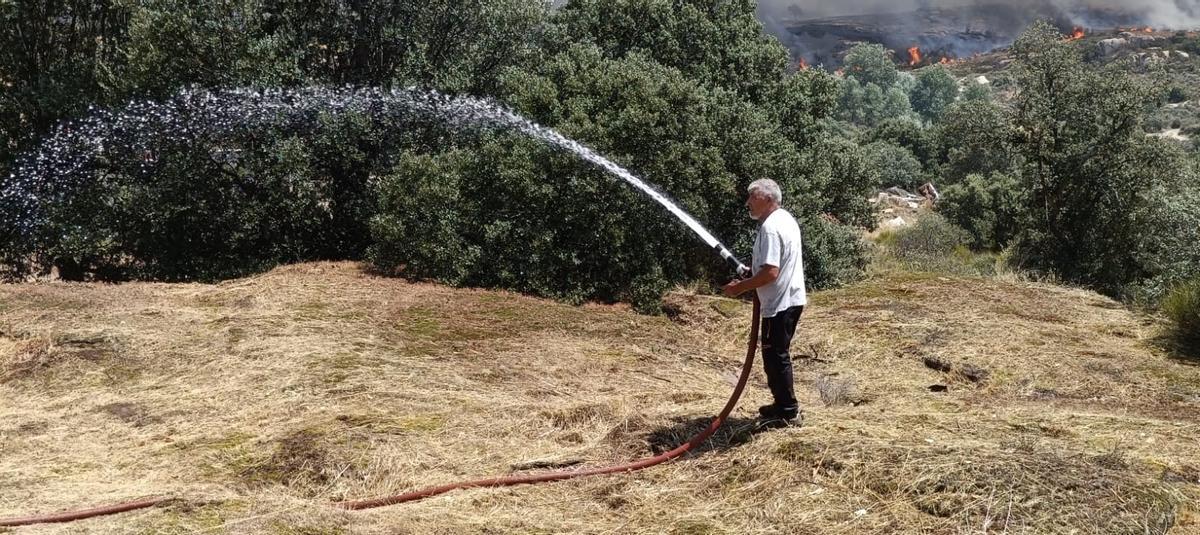 GALERÍA | La residencia de Fermoselle, desalojada por el incendio