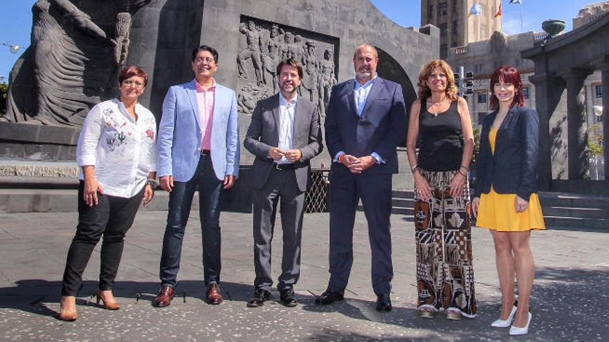 Sonia Fernández (ASTF), Pedro Martín (PSOE), Carlos Alonso (CC), Enrique Arriaga (Cs), María José Belda (Sí Podemos Canarias) y Raquel Atienza (Vox).