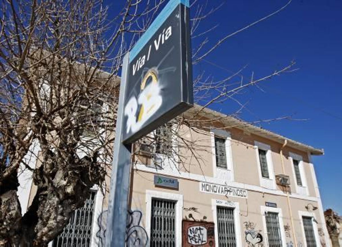 Trenes que pasan de largo