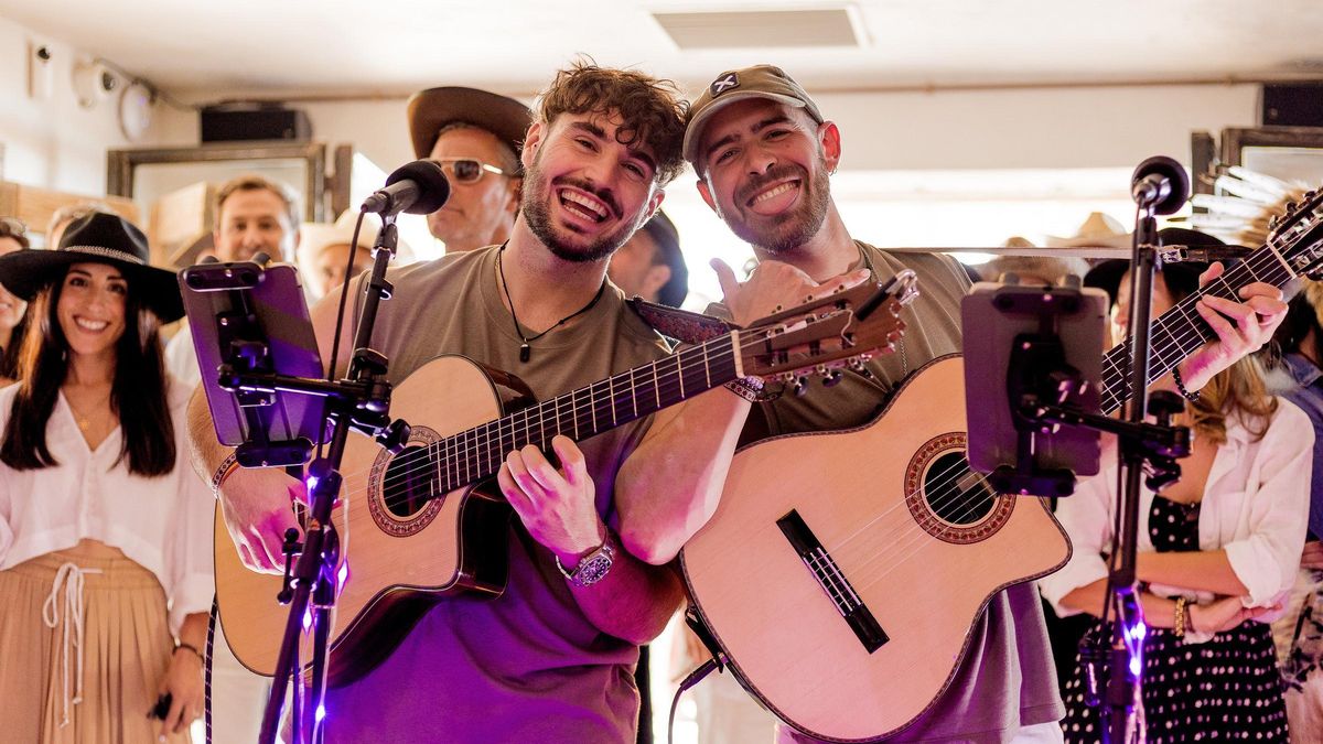 Manu Campanario y Rubén Rubio, los líderes de la banda Los del Varadero.
