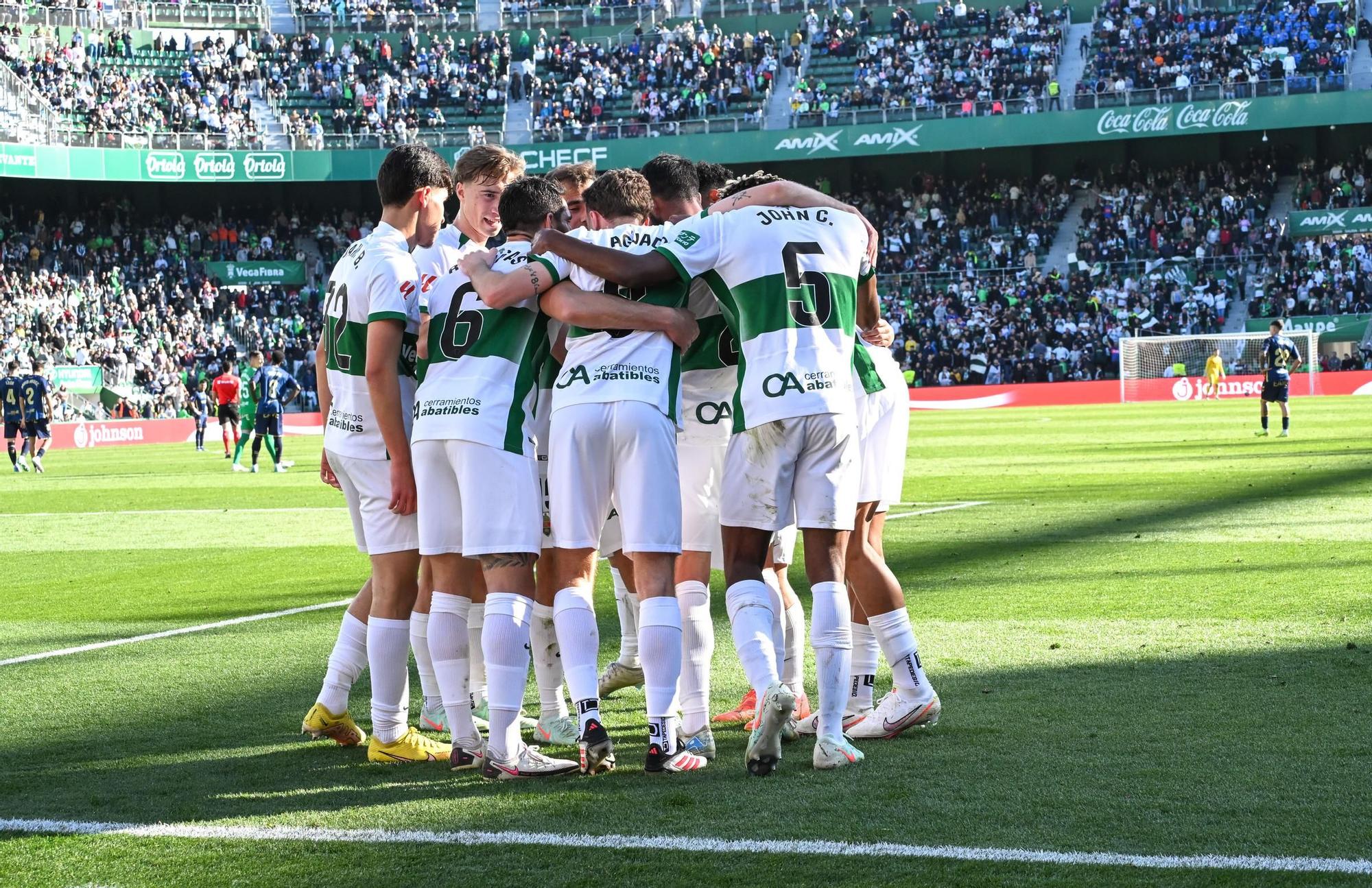 Las mejores imágenes del Elche CF - Tenerife (2-0) de la jornada 26 de la Liga Hypermotion