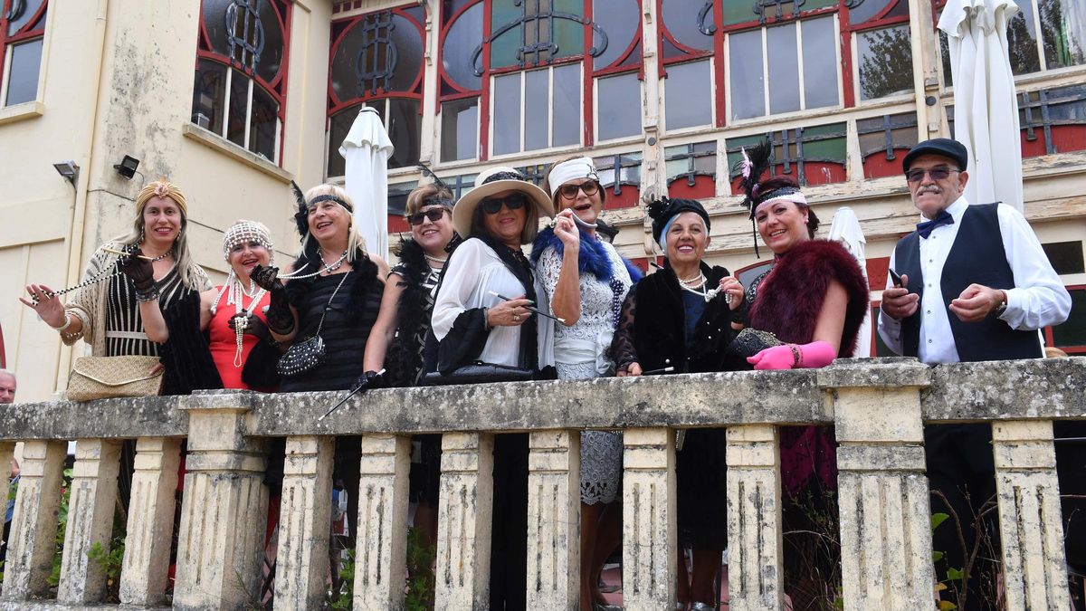 Vecinos de Sada disfrutan de la Feira Modernista en una edición anterior