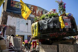 Can Vies decide seguir con la reconstrucción del centro social semidemolido