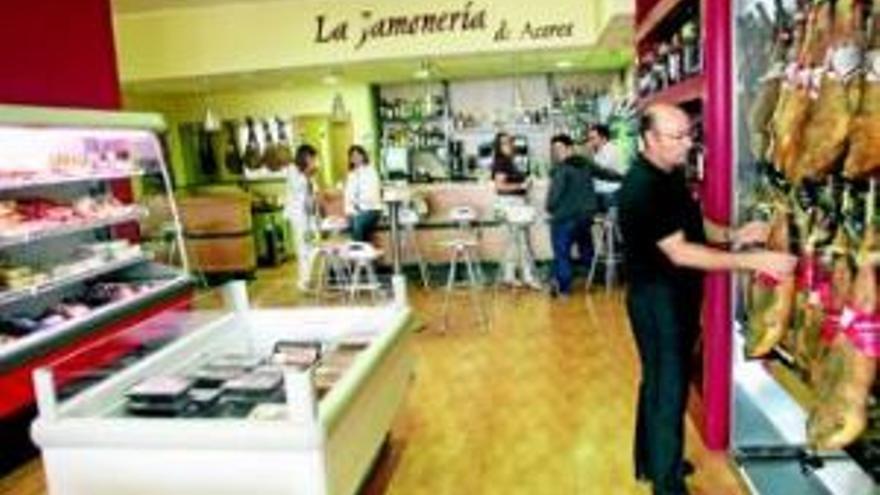 La tienda-bar de culto al jamón