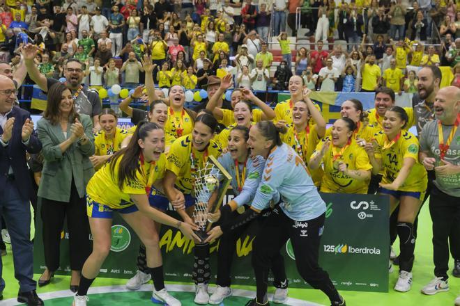 El Rocasa Gran Canaria se corona en la Liga Guerreras Iberdrola por segunda vez siete años