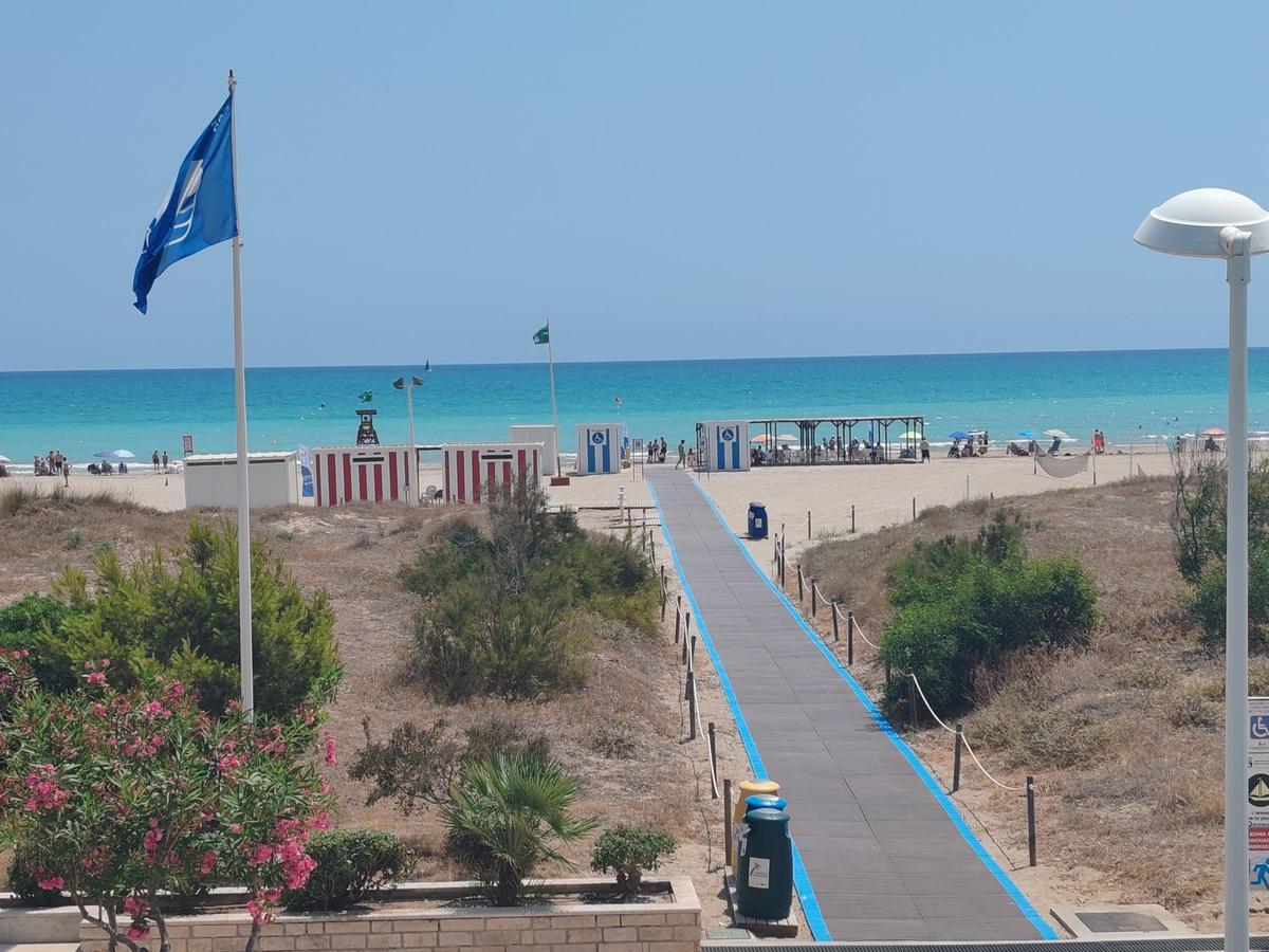 Bandera azul de Canet.
