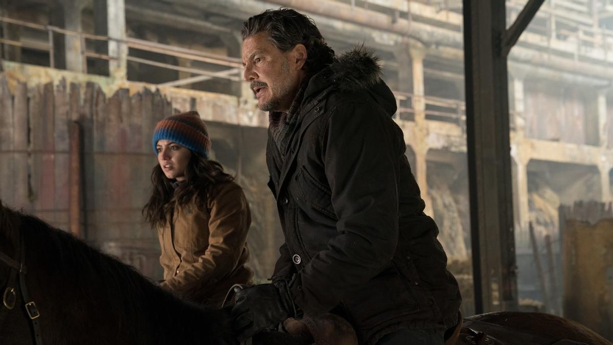Isabela Merced (Dina) y Pedro Pascal (Joel) en la nueva temporada de 'The last of us'