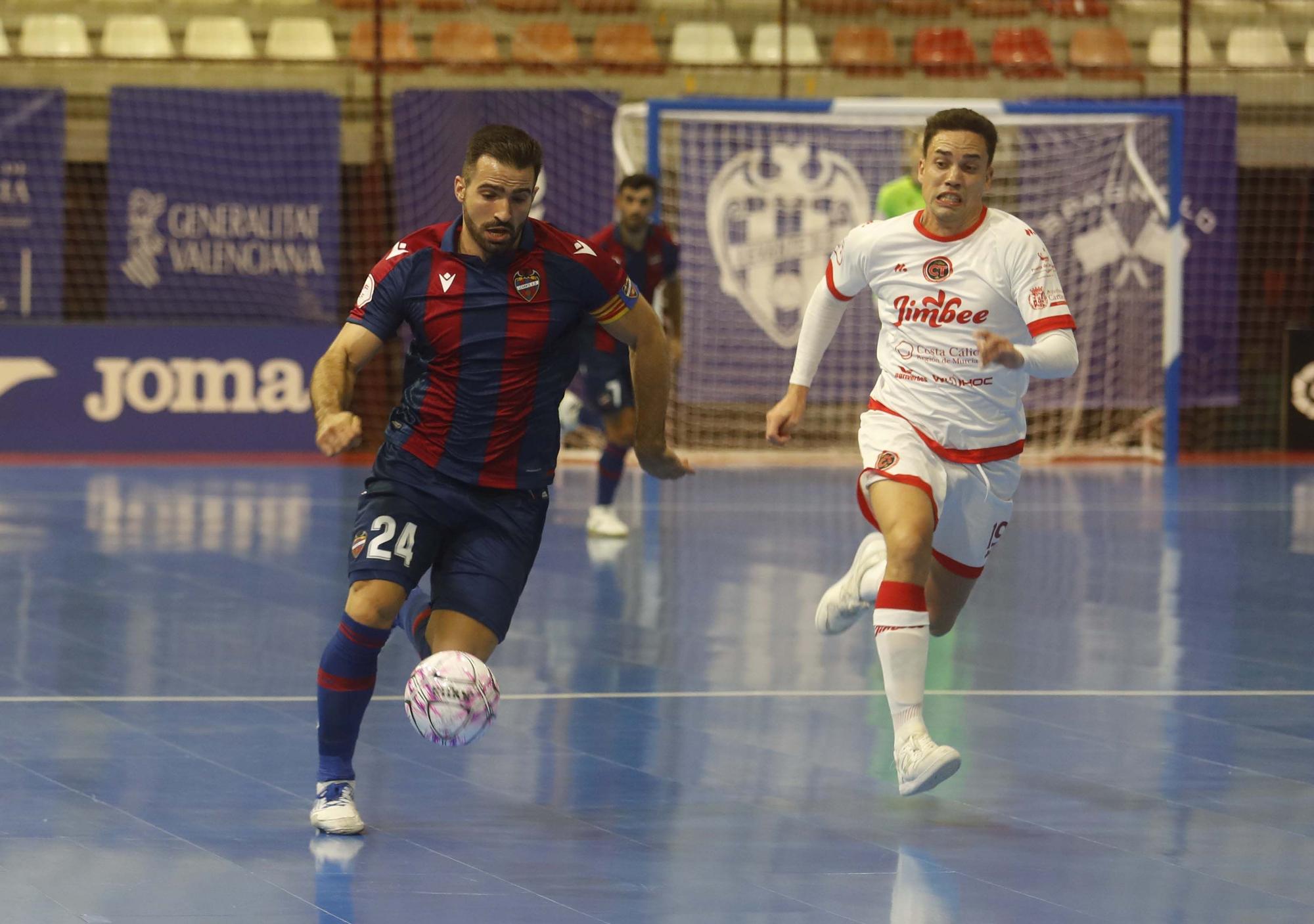 Al Levante UD FS se le escapa la victoria en el último minuto