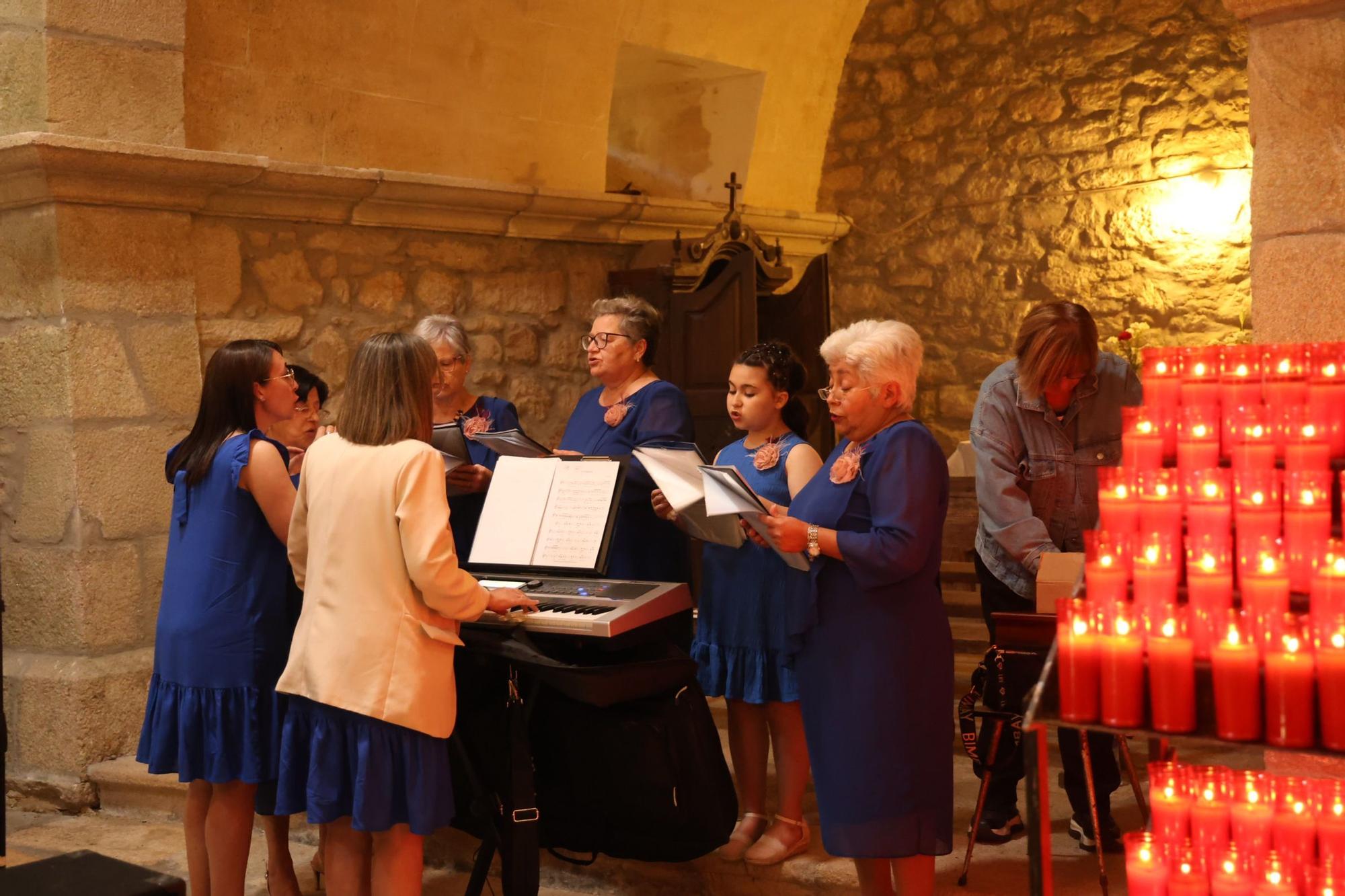 Así se vive la tradicional romería de San Cibrán en Catoira.