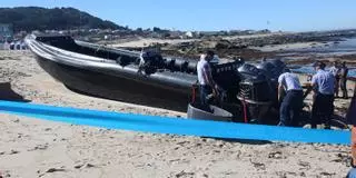 Una narcolancha encalla en una playa de Caminha y detienen a un tripulante