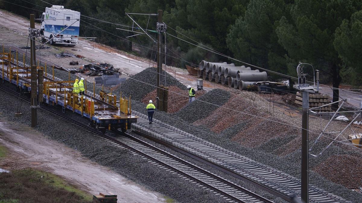comienza la colocación de las vías