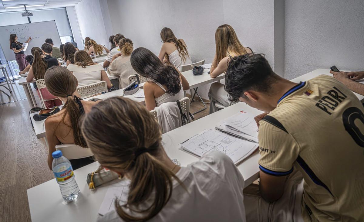 La selectivitat arrenca amb  la pressió per les notes de tall