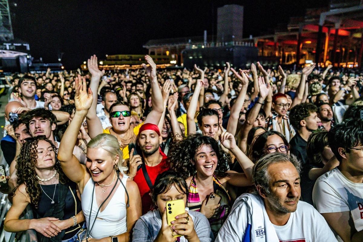 Wet Leg cierra la jornada inaugural del Primavera Sound