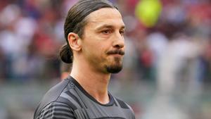 Ibrahimovic estarà vuit mesos de baixa per una lesió de genoll