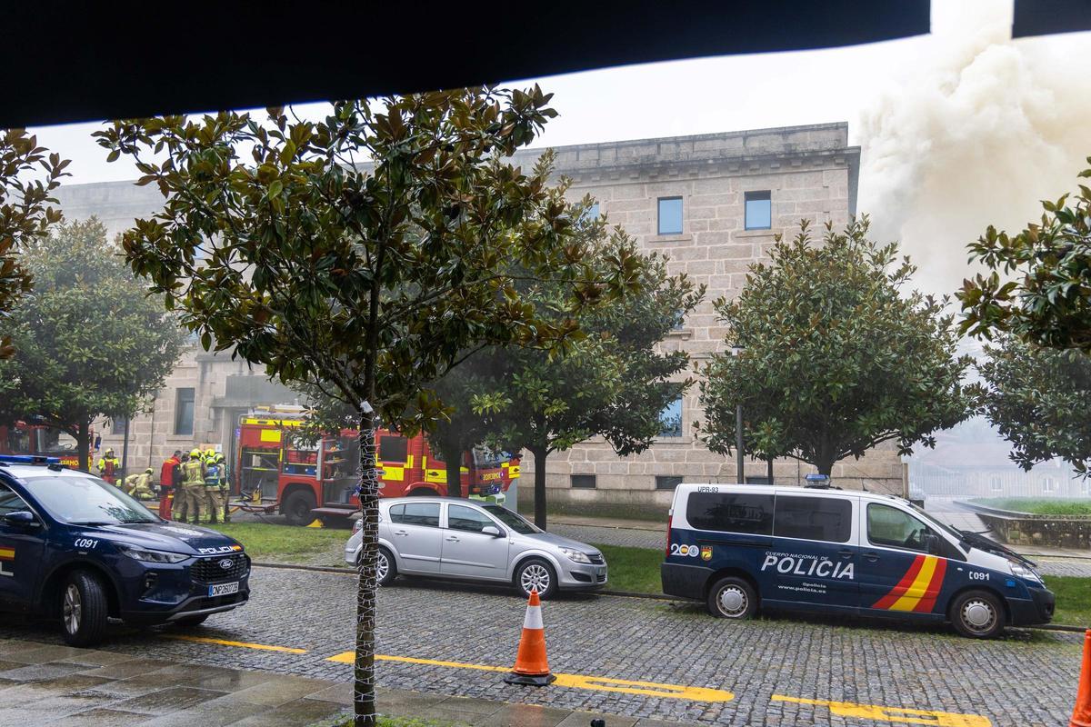 Evacuada la Comisaría de Santiago por un incendio