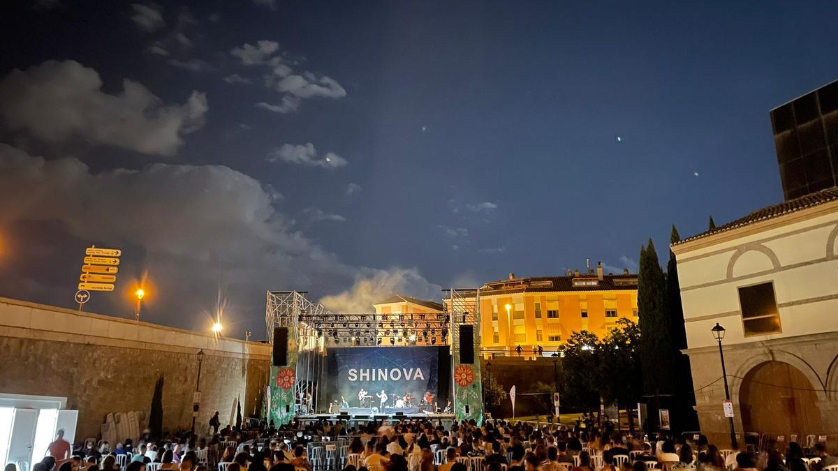 Uno de los conciertos que se celebraba durante la pasada feria en la zona del antiguo convento de la Merced.