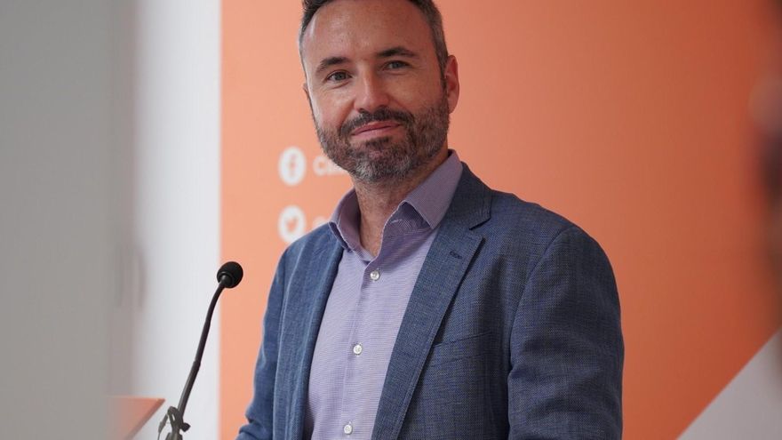 Guillermo Díaz, coordinador de Ciudadanos en Málaga, en rueda de prensa.