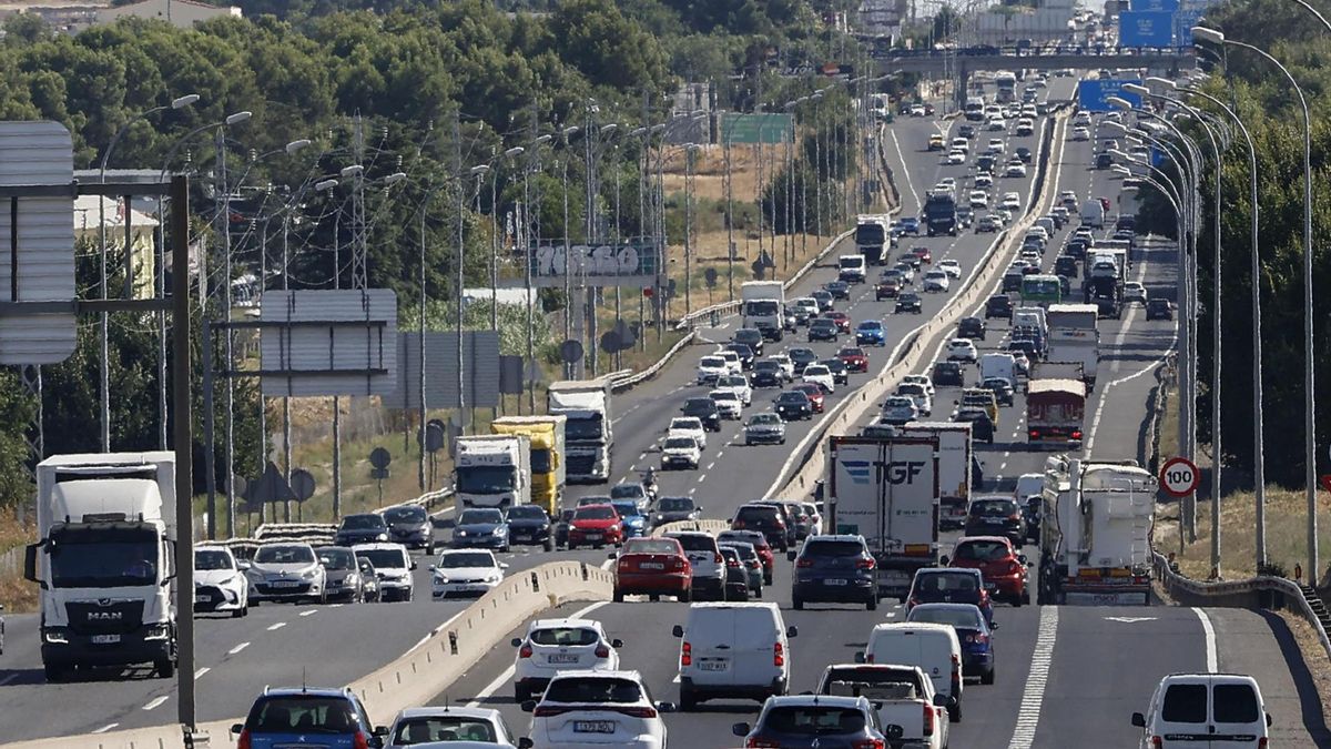 Varios accidentes dificultan el regreso a Madrid en el primer día de la operación retorno