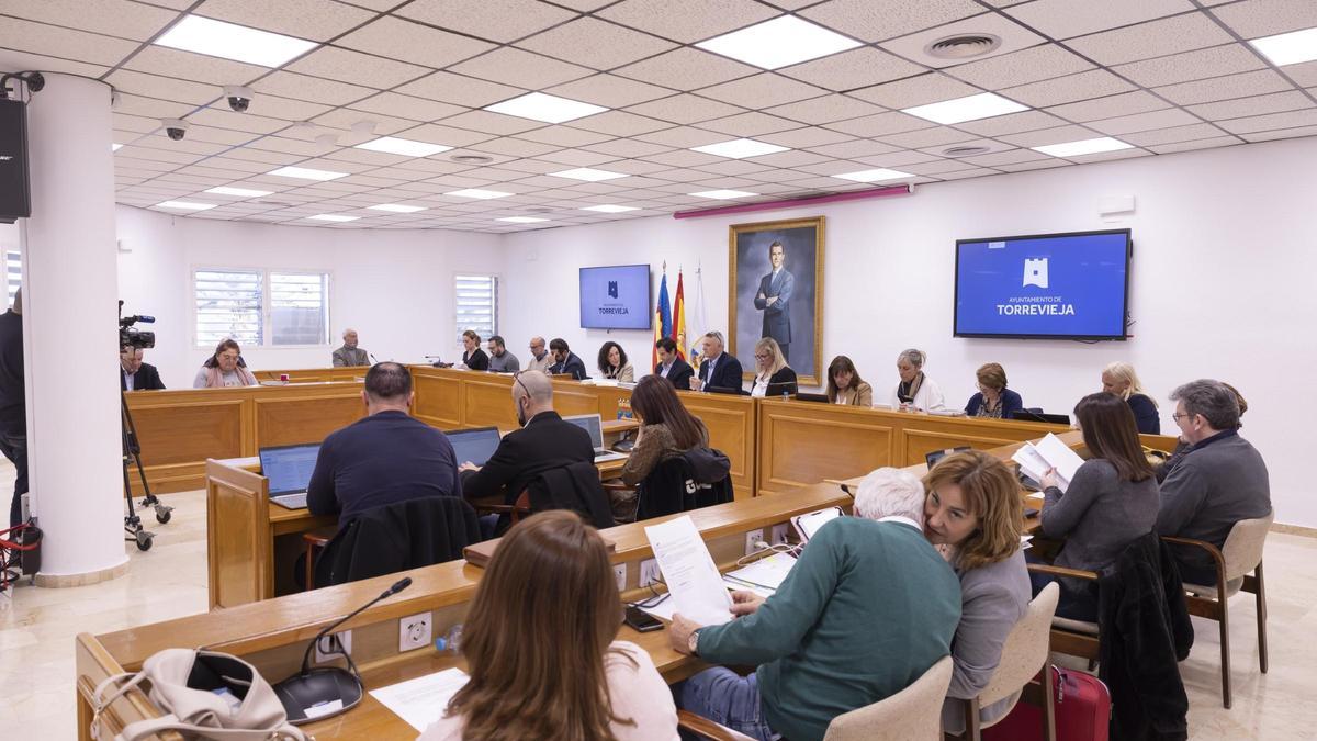 Pleno del Ayuntamiento de Torrevieja, en una imagen de archivo