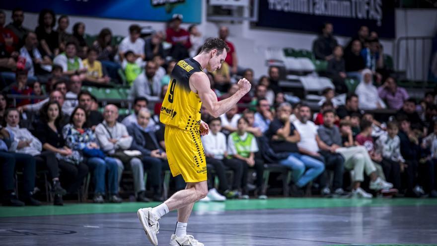 El CB Canarias, a seguir de dulce en Europa en busca del premio gordo