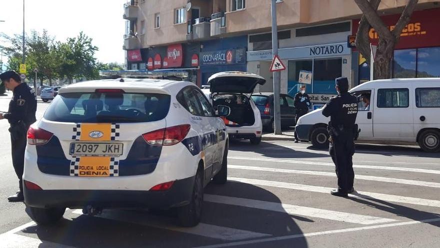 Multados ir a comprar sin dinero ni tarjeta y dos amigos por salir a por un cartón de leche