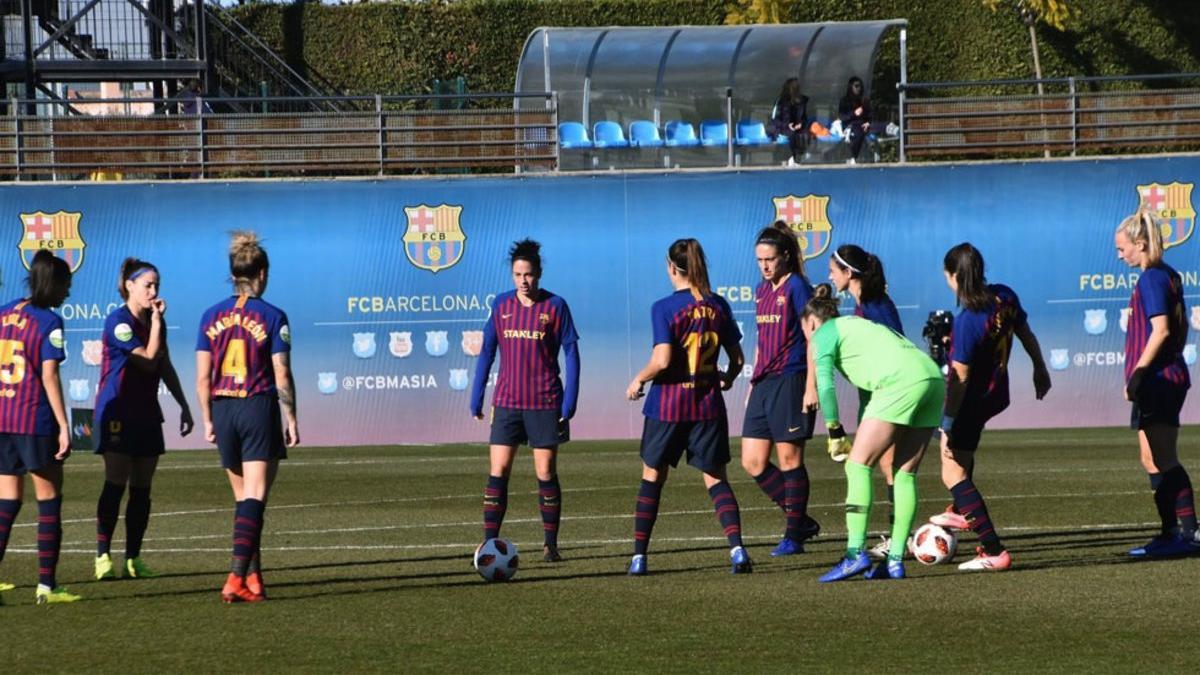 El Barça femenino vuelve al trabajo tras el empate del derbi
