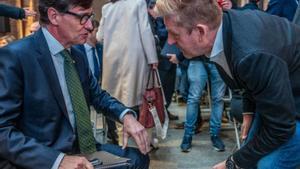 El Govern no garanteix el pla d’Illa per impulsar el cotxe elèctric