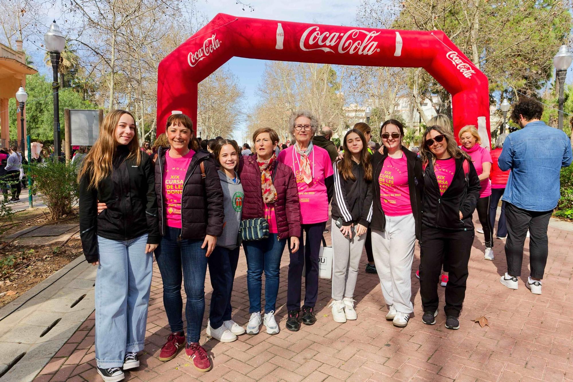 Más de 4.300 mujeres baten récord en la XIX Cursa de les Dones de Castellón