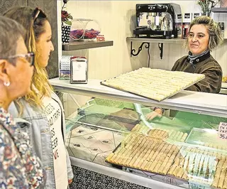 Dulces ‘divinos’: huesos de santo y buñuelos