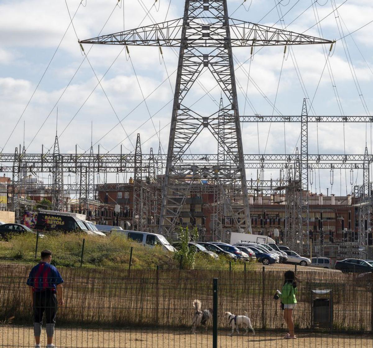 La regulació de la llum estalvia 900 milions a l’usuari