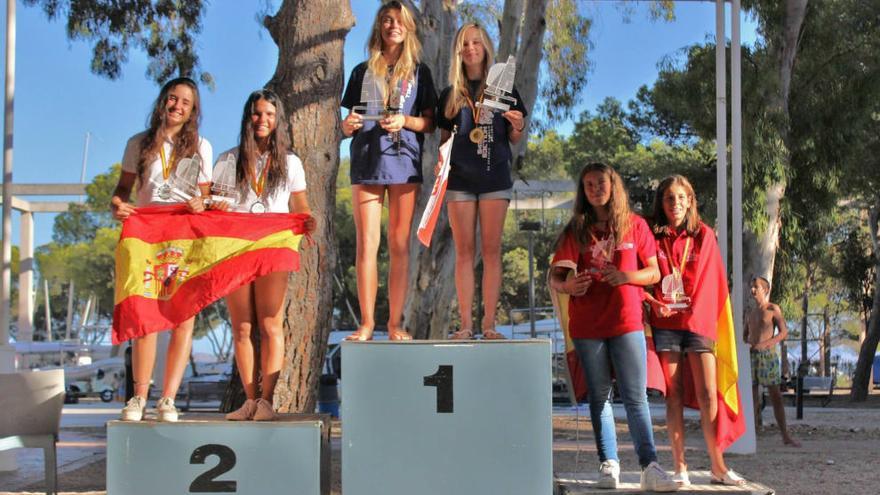 Begona Pérez y Cristina Fourcade, subcampeonas de Europa en categoría femenina