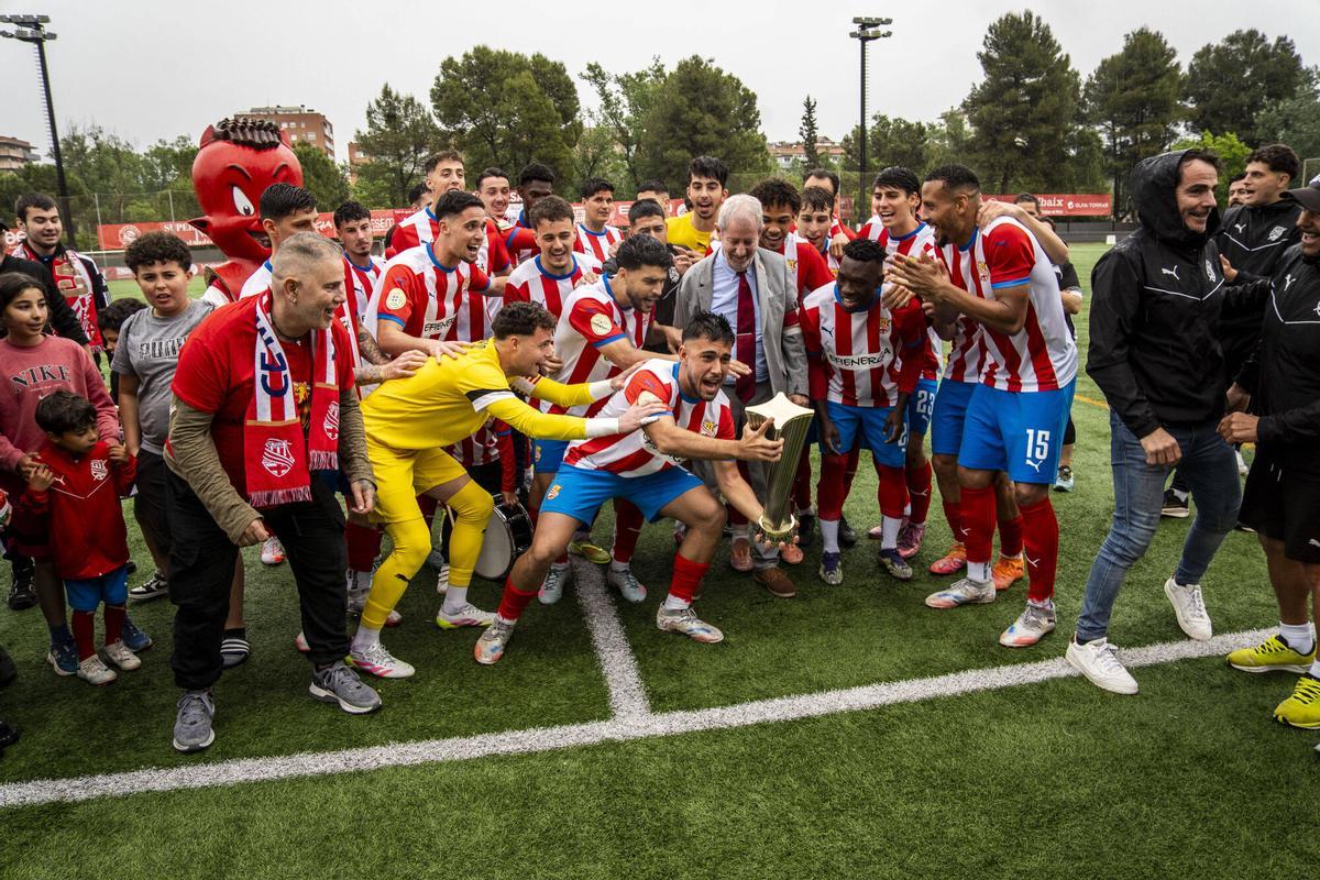 Així ha celebrat el CE Manres el títol de Lliga