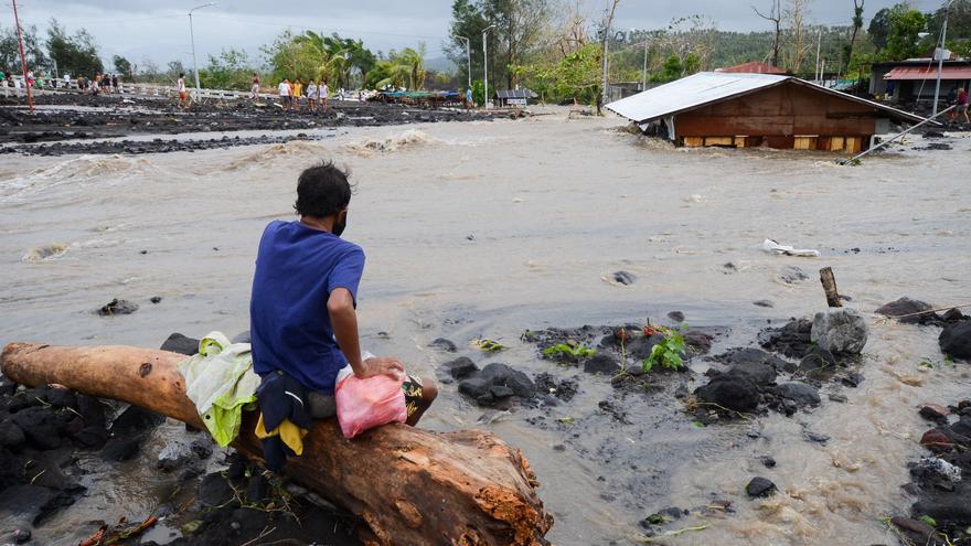 Mueren al menos siete personas tras una avalancha en Filipinas