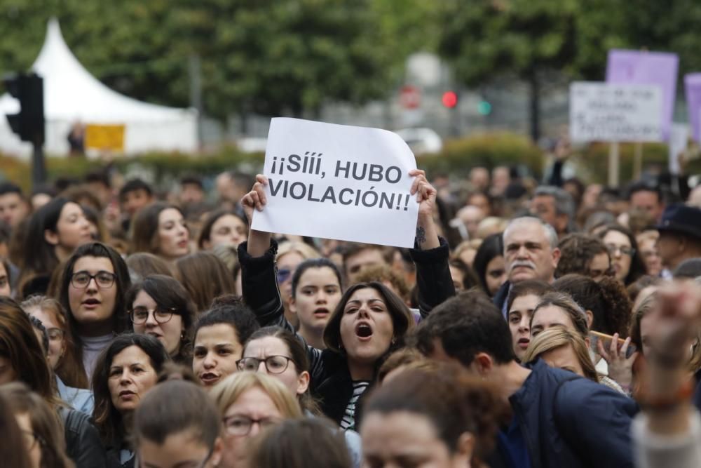 Concentración contra la sentencia a La Manada en Oviedo