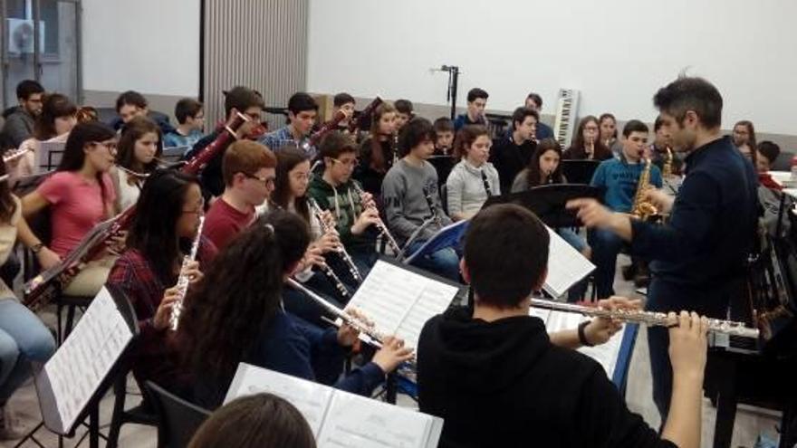 Fins a 226 alumnes gironins participen a la clausura de la IX Orquestrada