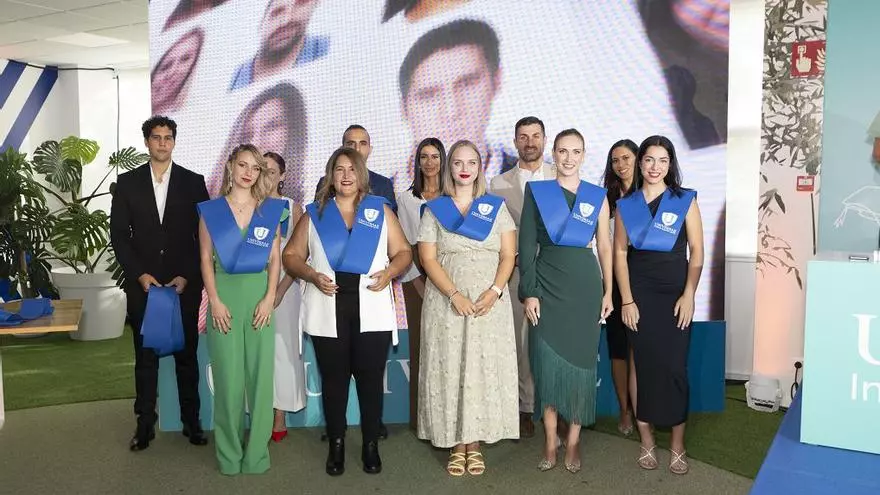 Universae celebra la graduación de su primera promoción