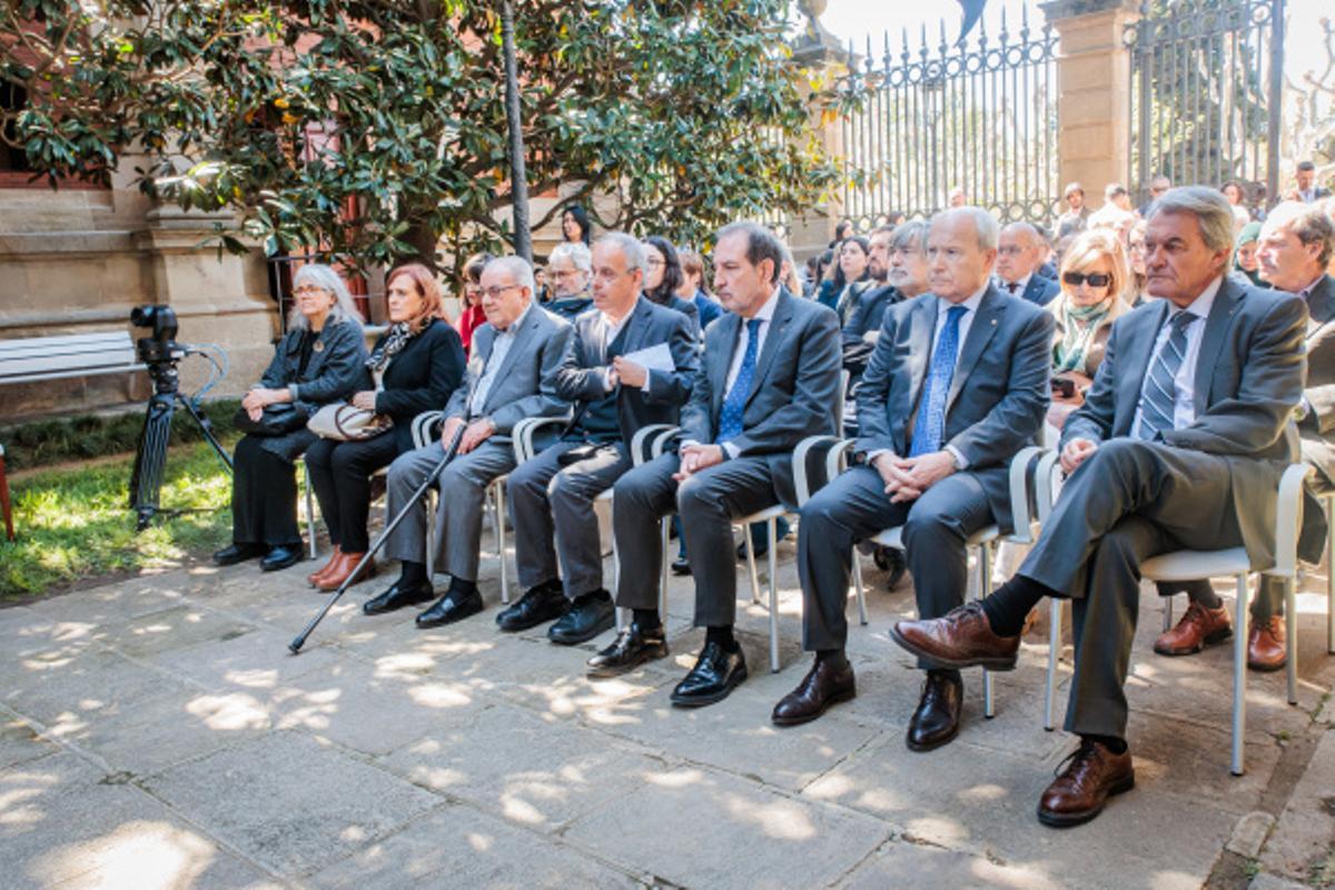 Los expresidents Artur Mas y José Montilla y el conseller de Justícia, Ramon Espadaler.