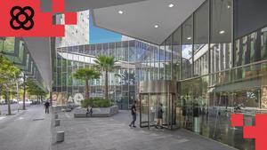 La entrada al edificio Interface, en el 22@ de Barcelona