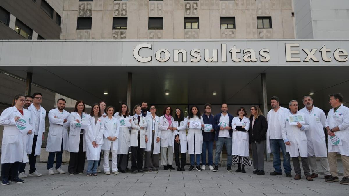 En la segunda jornada de huelga médica en Extremadura las consultas se ralentizan, se reprograman cirugías y el conflicto sigue sin avances Image