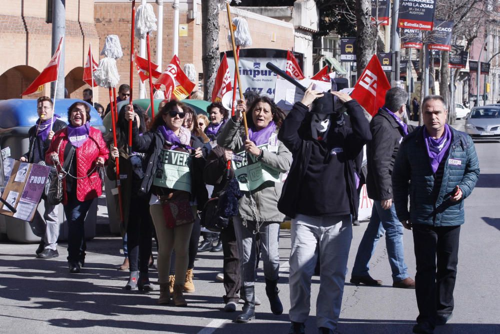 Protesta del col·lectiu de les netejadores a Giron