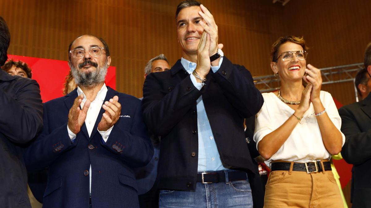 Lambán, Sánchez y Chivite durante un consejo del PSOE en Zaragoza.