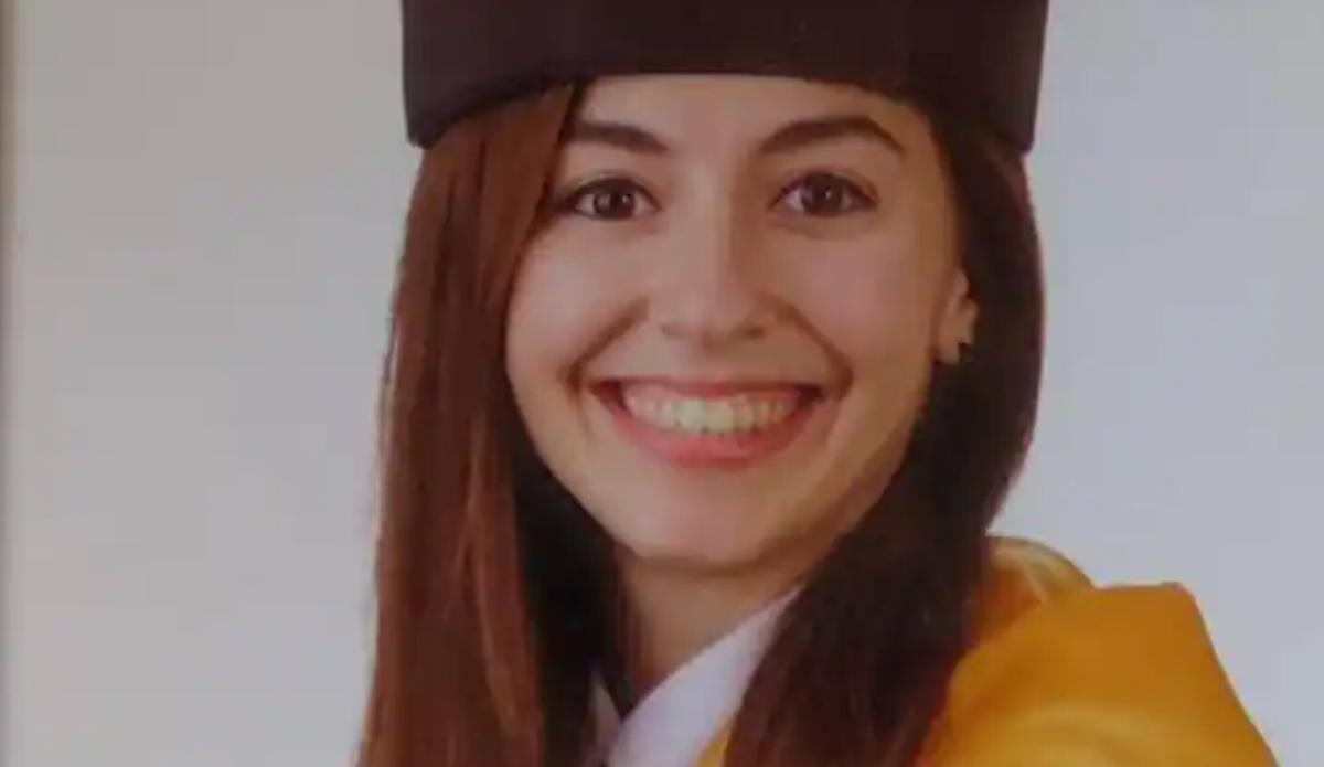 Ylenia León, en su graduación