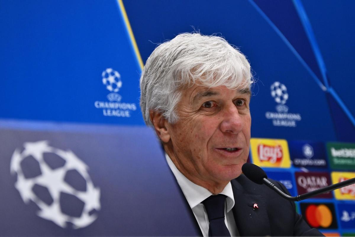 Gian Piero Gasperini en rueda de prensa.